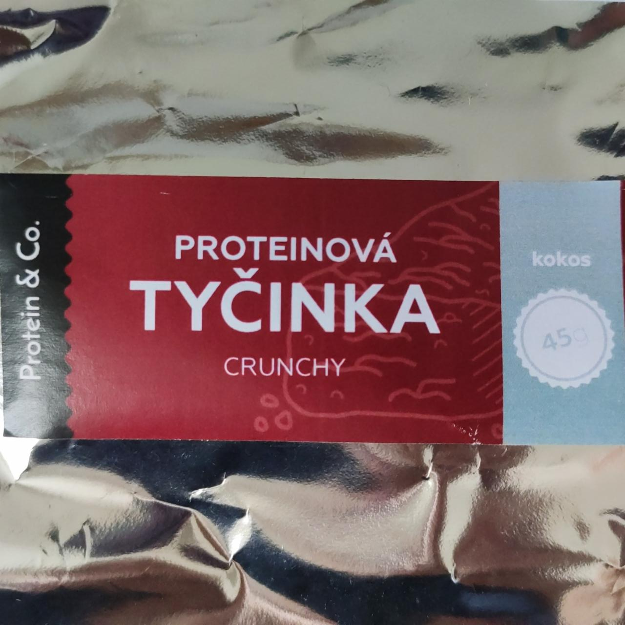 Fotografie - Proteinová tyčinka Crunchy kokos Protein & Co.