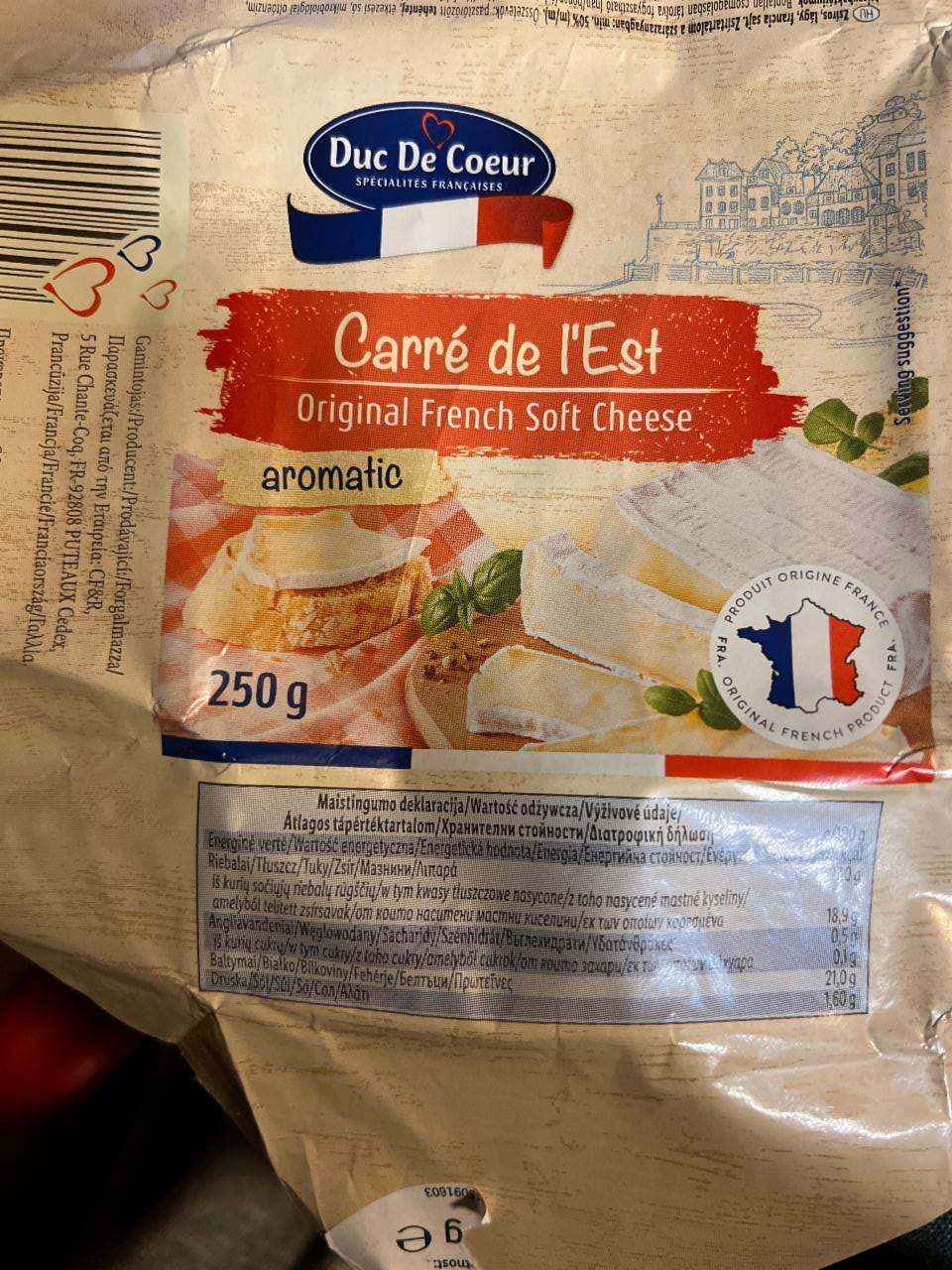 Fotografie - Carre dr l'Est original french soft cheese Duc De Coeur