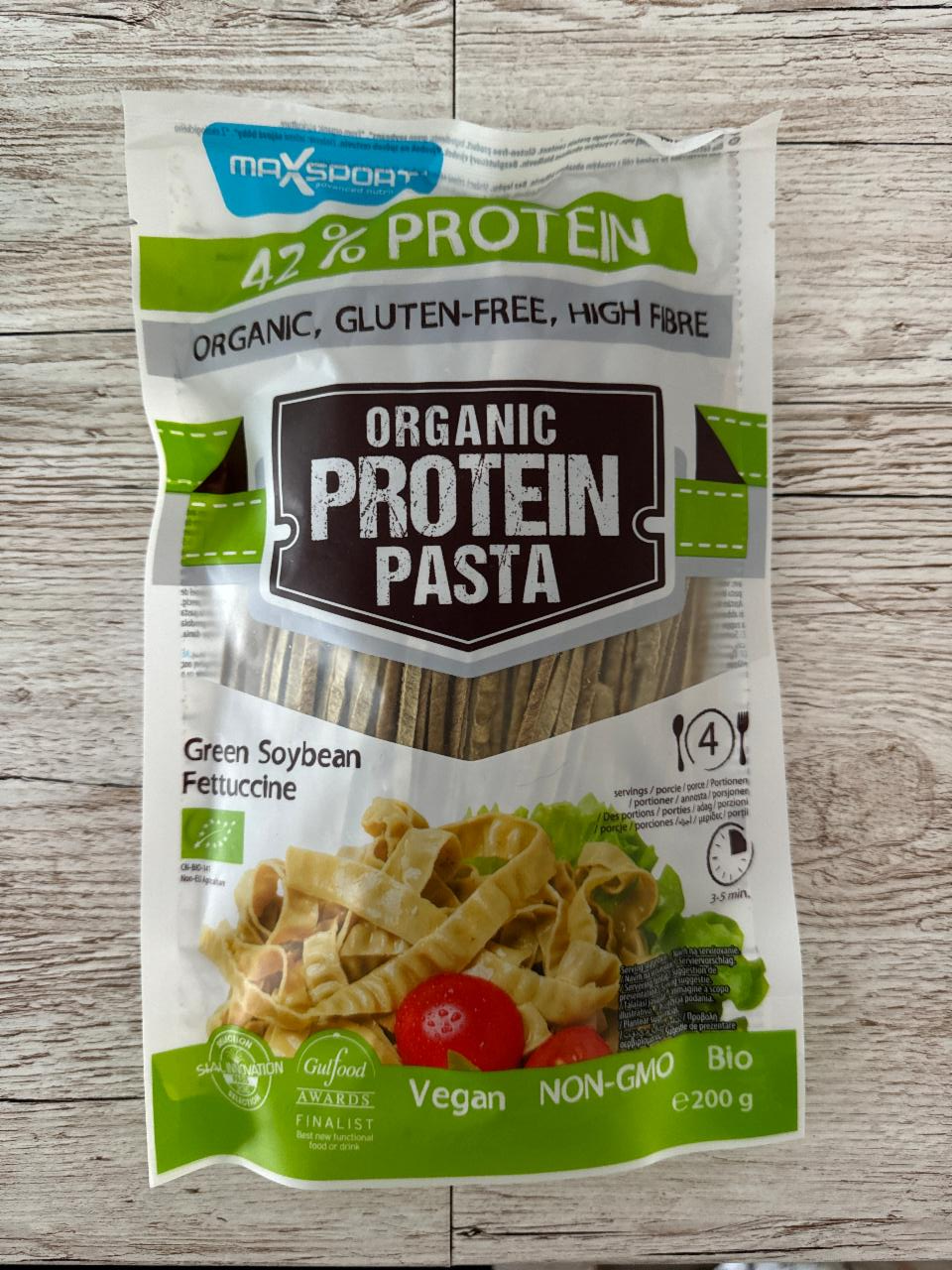 Fotografie - Organic protein pasta green soybean fettuccine MaxSport