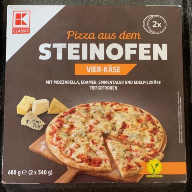 Fotografie - Pizza aus dem Steinofen Vier-Käse K-Classic