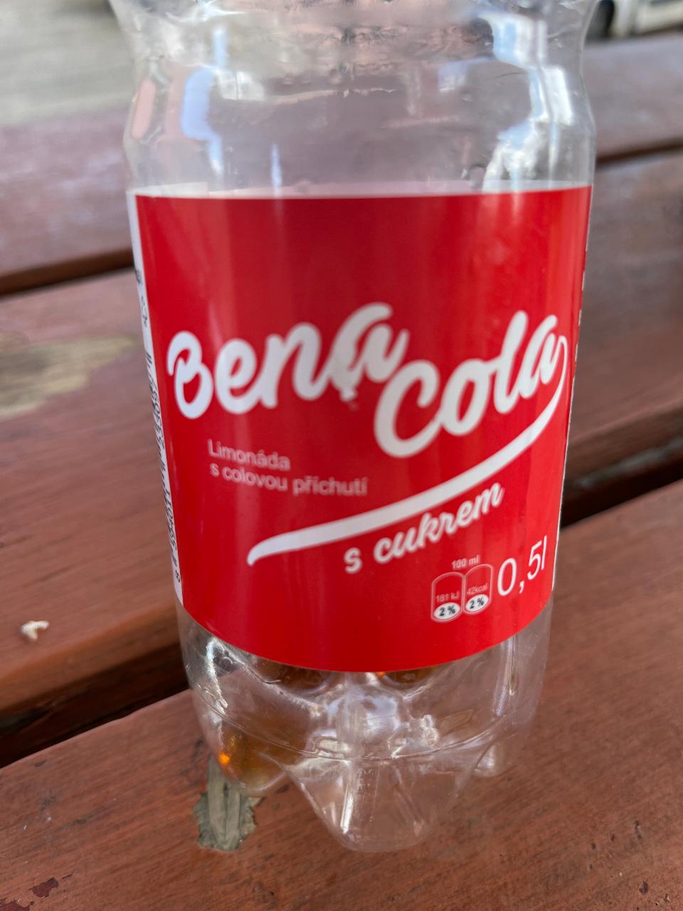 Fotografie - Bena cola s cukrem