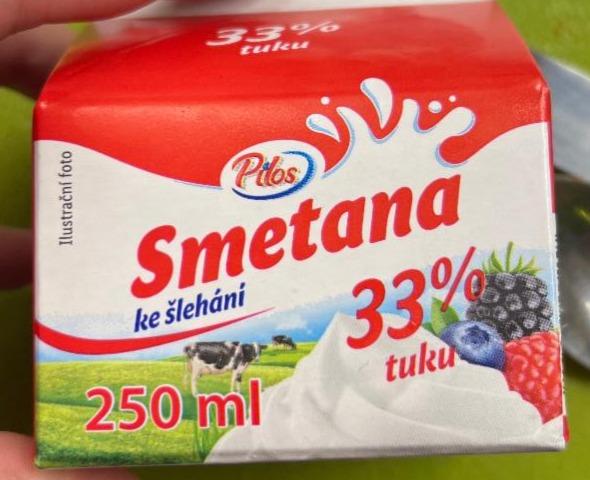 Fotografie - Smetana ke šlehání 33% tuku Pilos