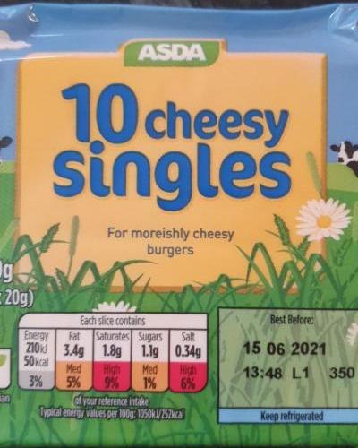 Fotografie - 10 Cheesy singles Asda