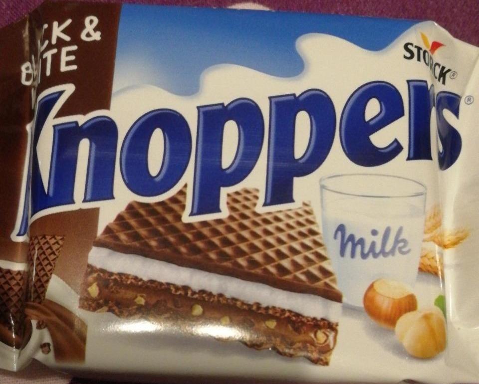 Fotografie - Knoppers Black & White Milk Storck