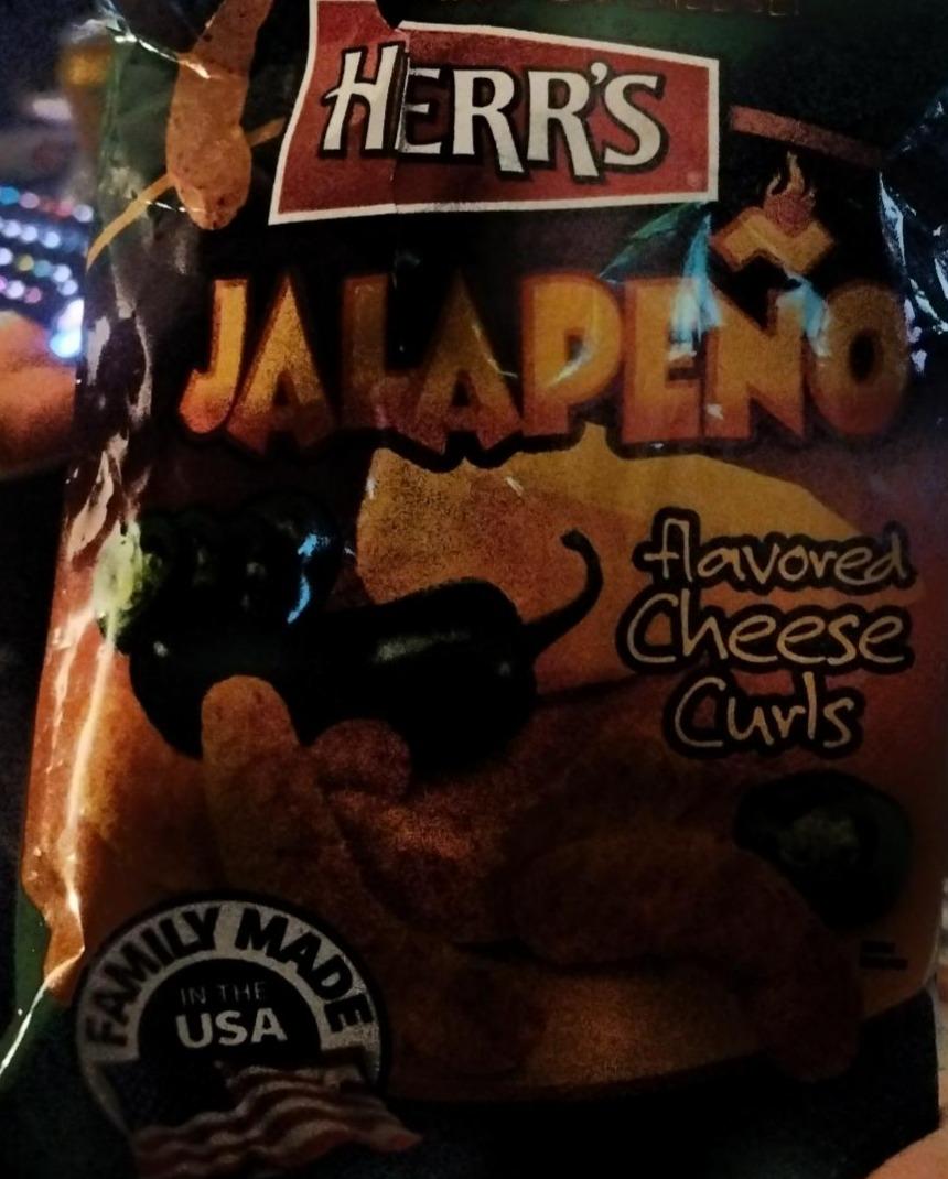 Fotografie - Jalapeño flavored cheese curls Herr's