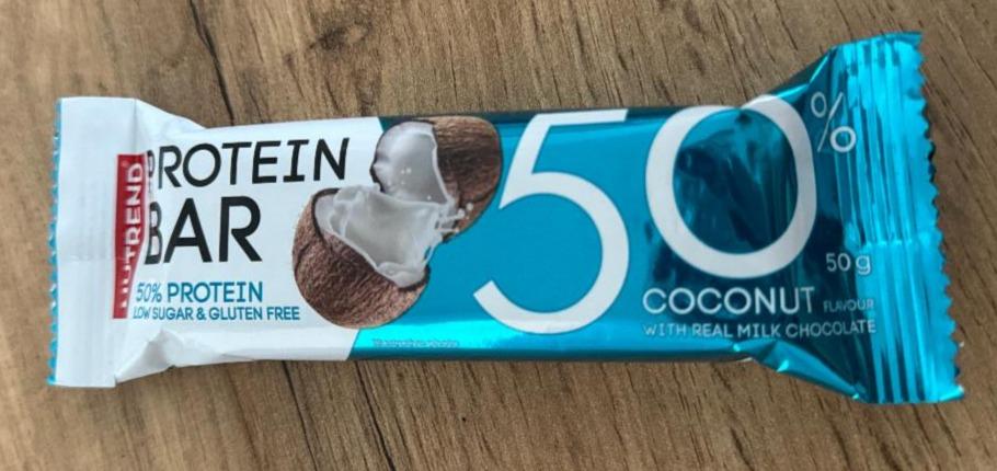 Fotografie - Premium protein bar 50% coconut (kokos) Nutrend