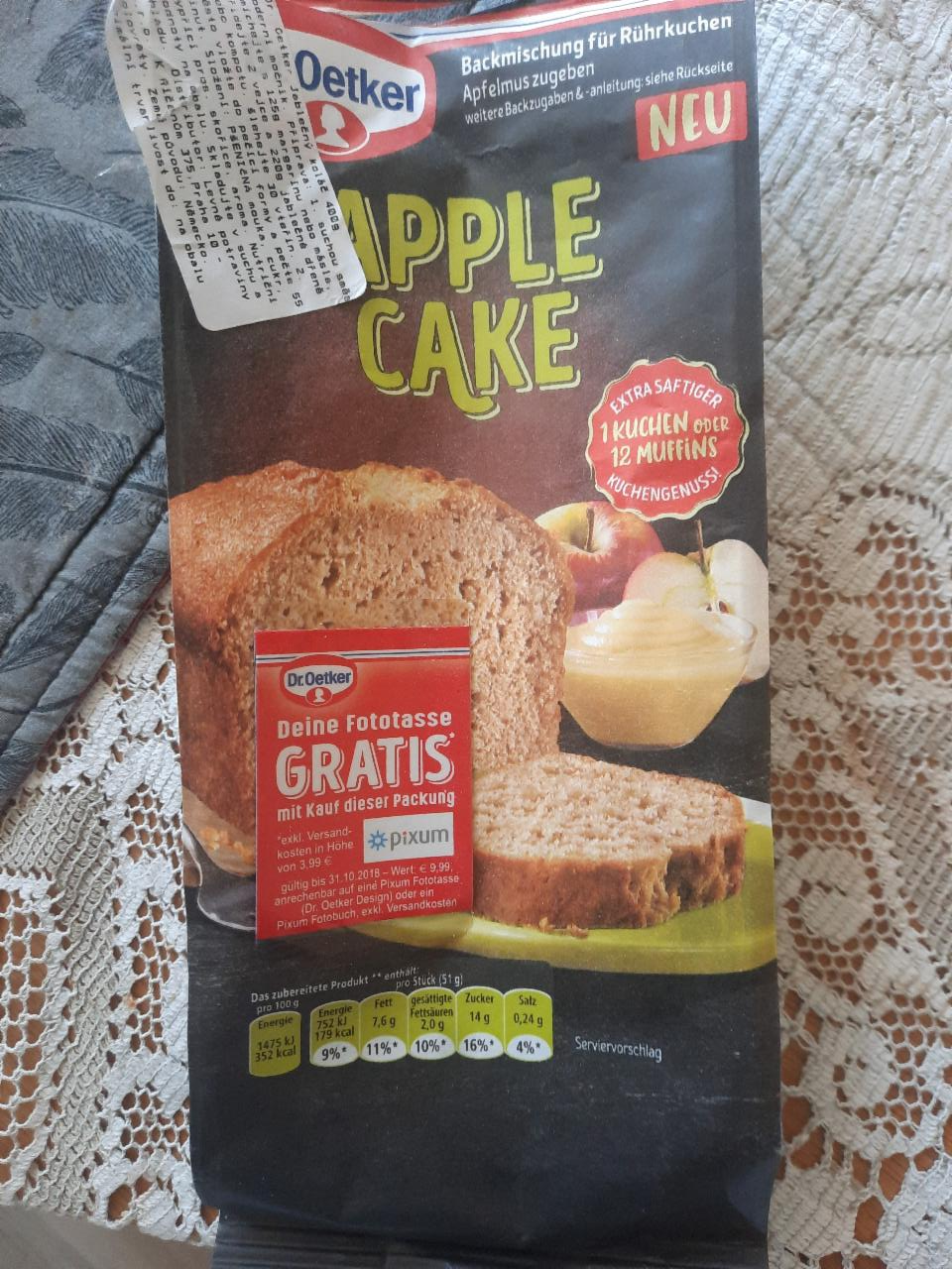 Fotografie - Apple cake Dr. Oetker