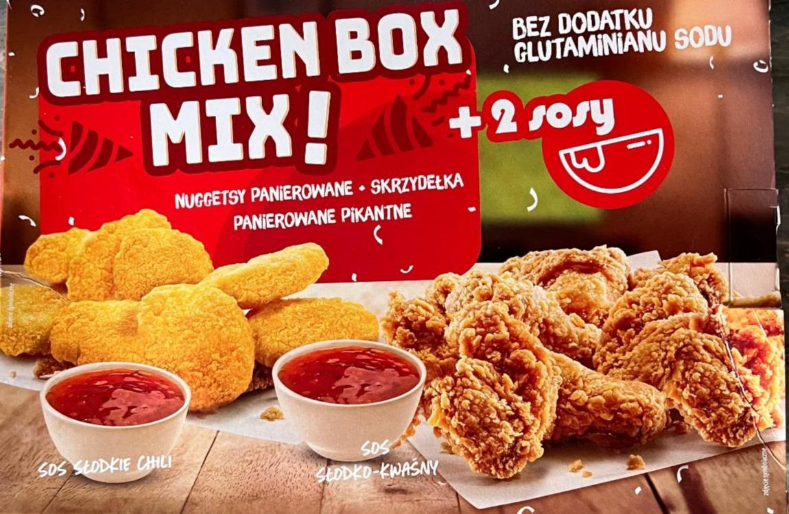 Fotografie - Chicken Box Mix Nuggetsy i Skrzydełka panierowane pikantne