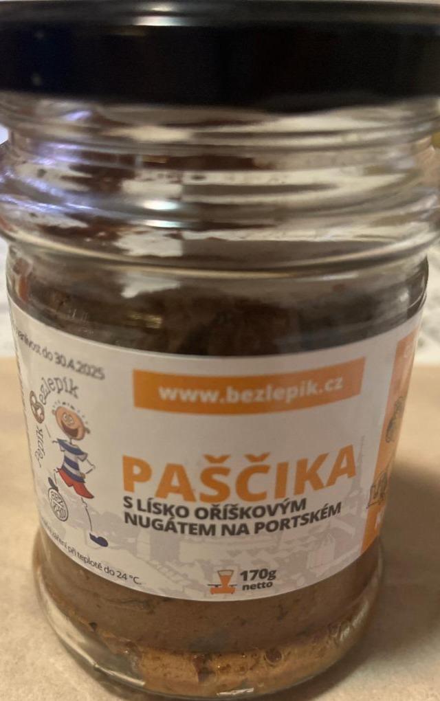 Fotografie - Paščika s lísko oříškovým nugátem na portském Bezlepík