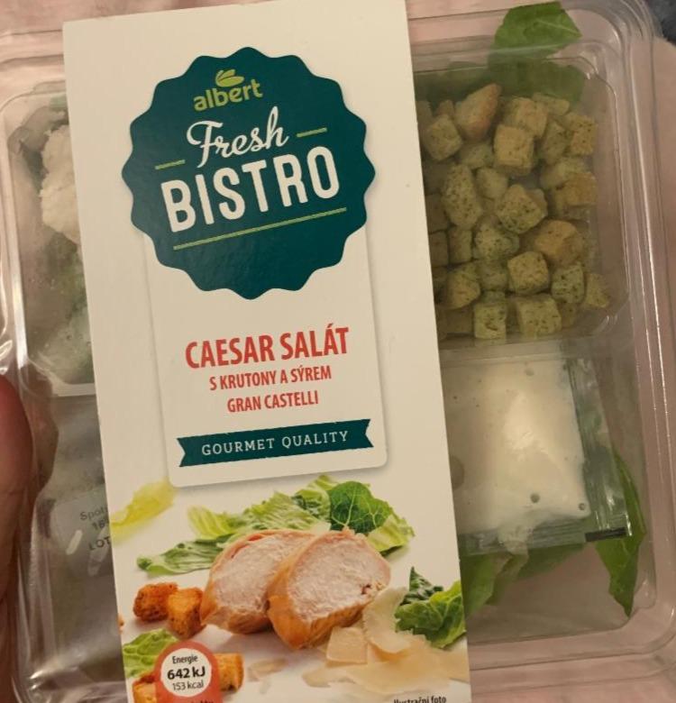 Fotografie - Caesar salát s krutony a sýrem gran castelli (salát s dresinkem ) Albert Fresh Bistro