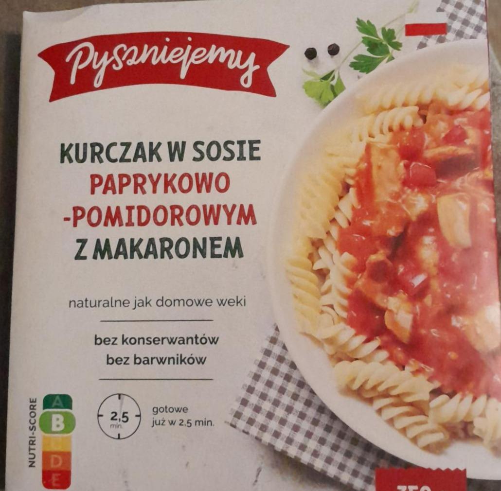 Fotografie - Kurczak paprykowo-pomidorowym z makaronem Pyszniejemy