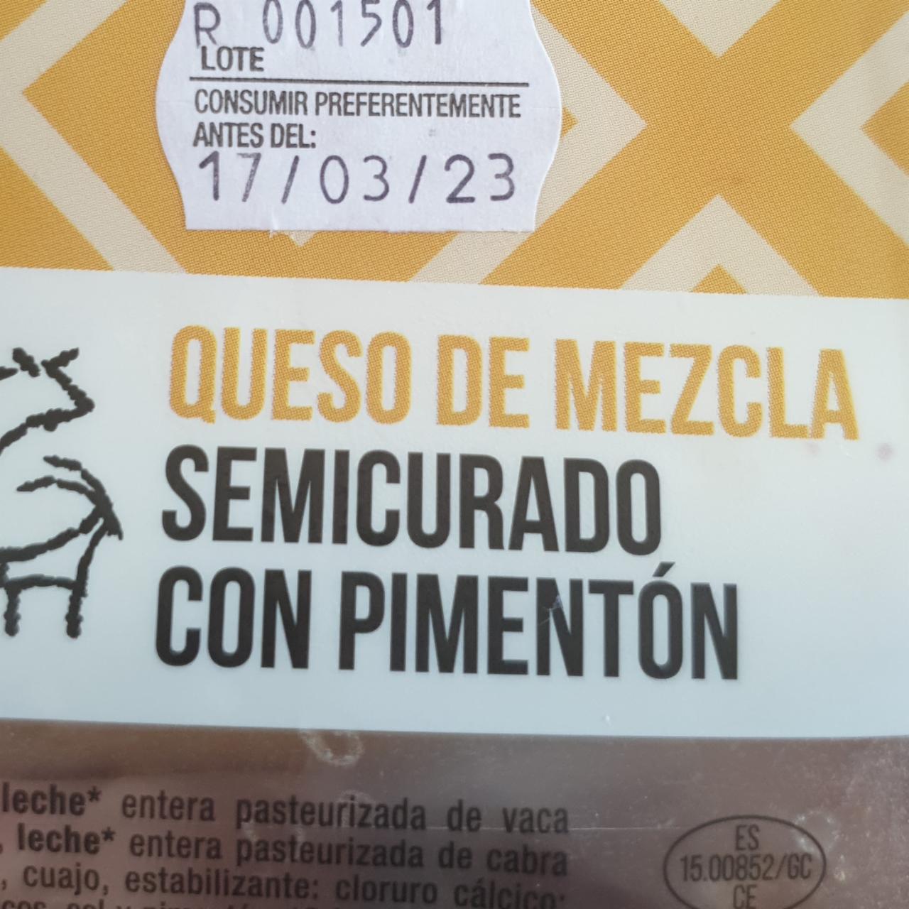 Fotografie - Queso de Mezcla semicurado con pimentón