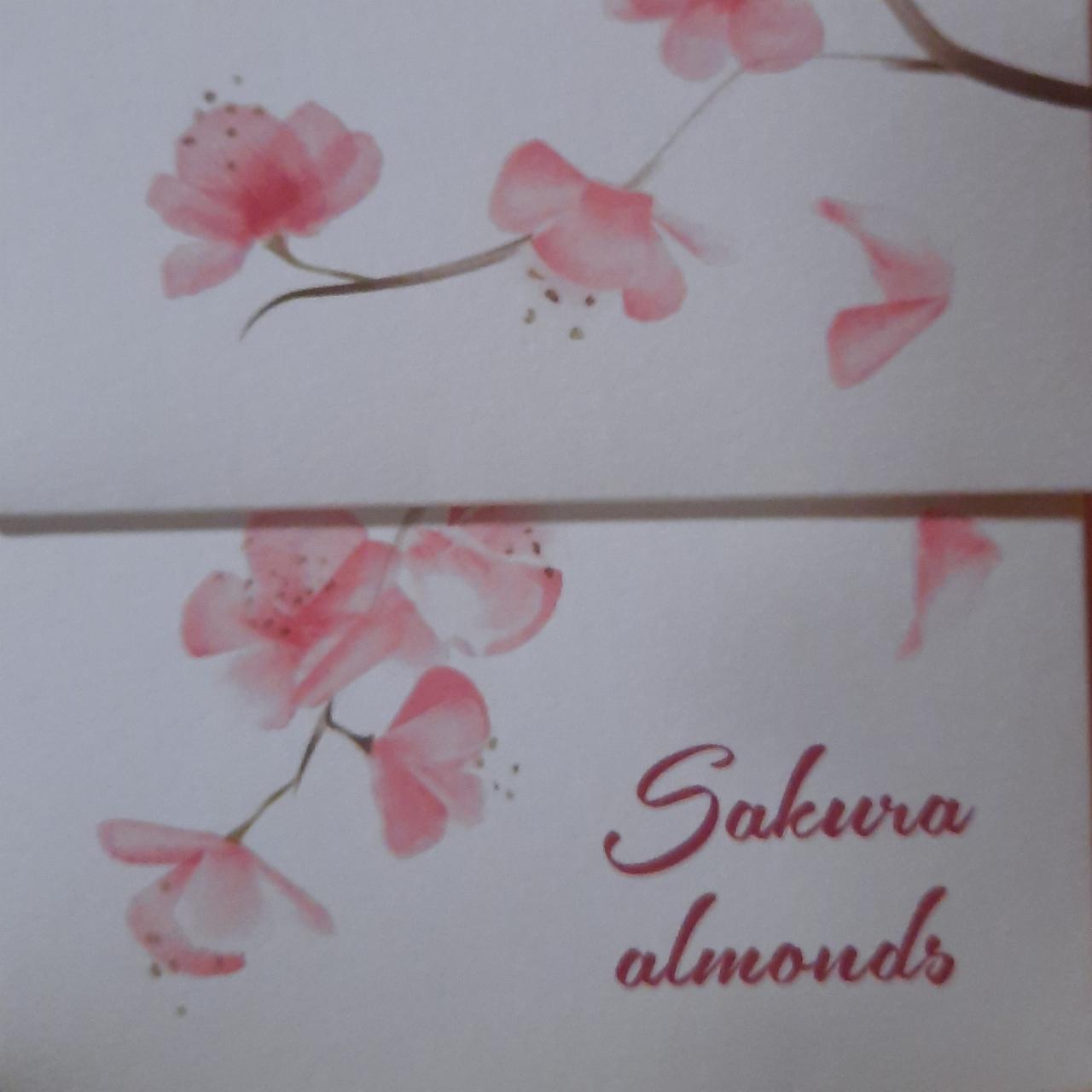 Fotografie - sakura almonds Steiner & Kovarik