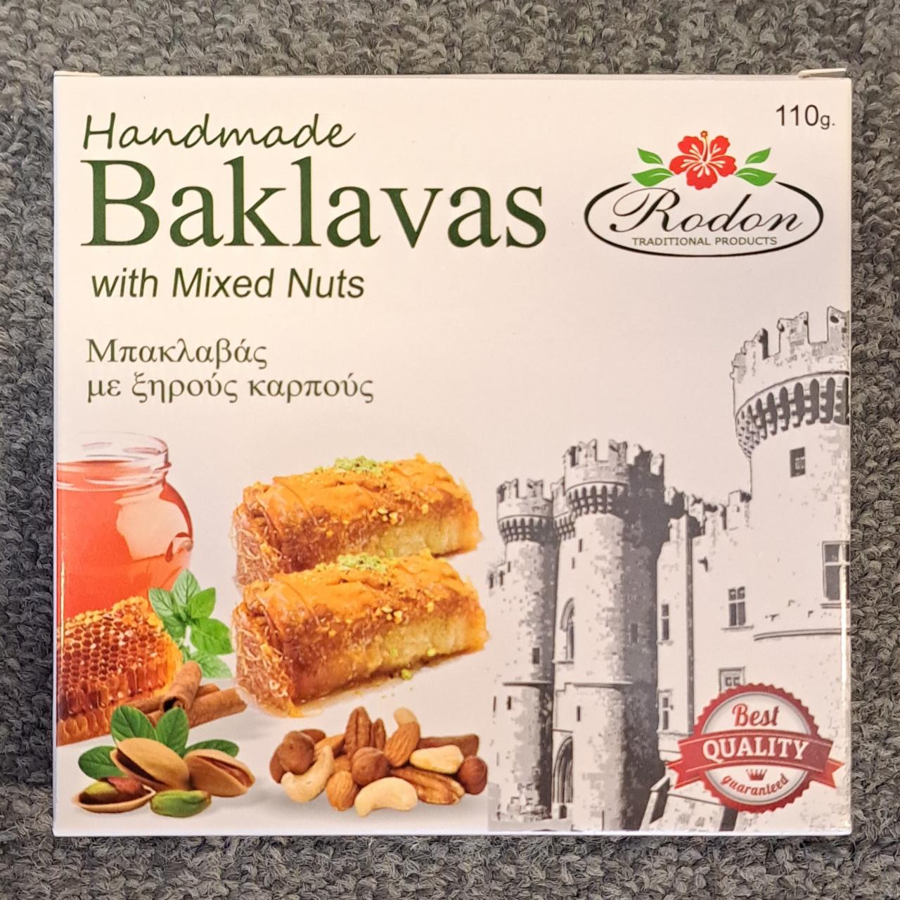 Fotografie - Handmade baklavas with mixed nuts Rodon