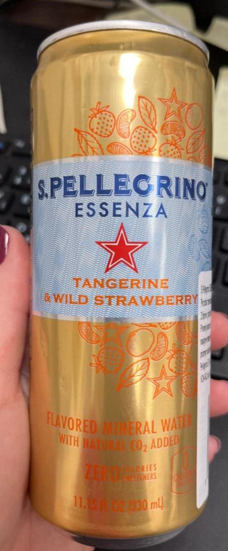 Fotografie - Essenza Tangerine & Wild Strawberry S.Pellegrino