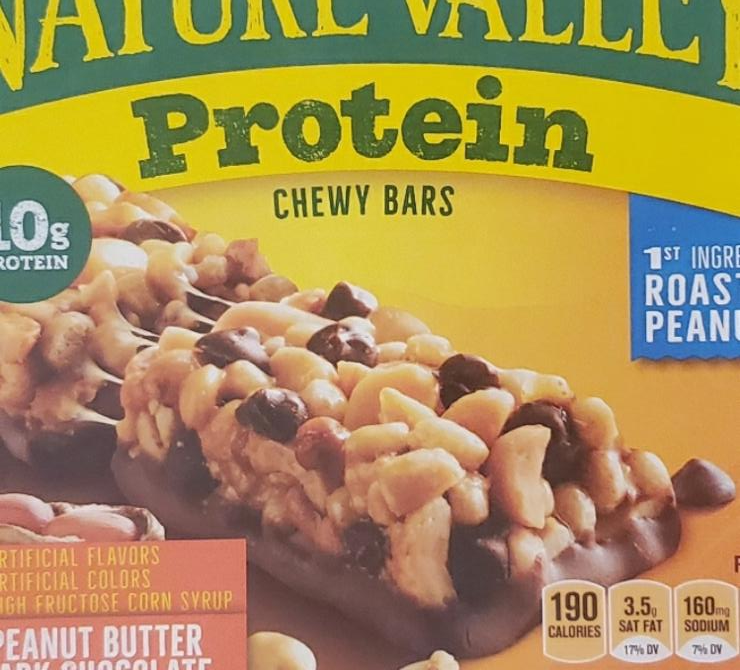 Fotografie - Protein chewy bars Peanut Butter Dark Chocolate Nature Valley