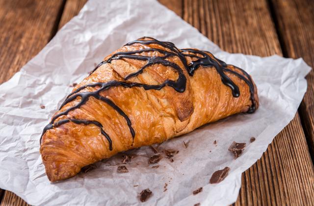 Fotografie - croissant s čokoládou