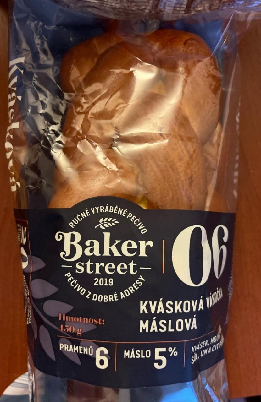 Fotografie - Kvásková vánočka máslová Baker Street