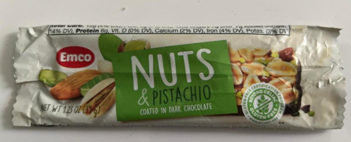 Fotografie - Nuts & pistachio coated in dark chocolate Emco