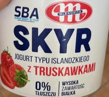 Fotografie - Skyr z truskawkami 0% 0% tłuszczu Mlekovita