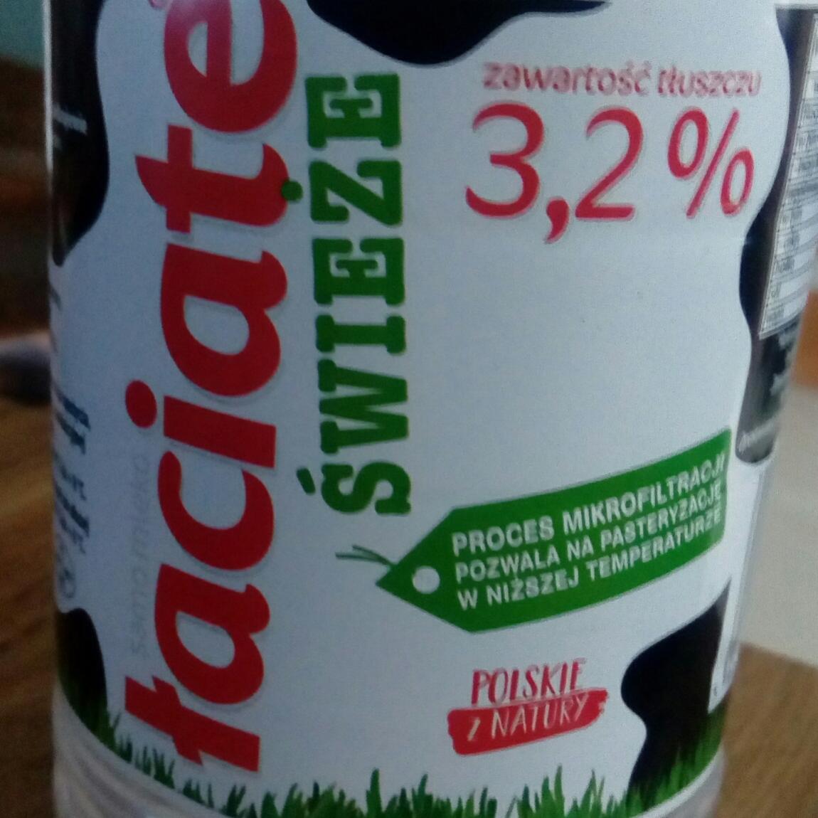 Fotografie - Łaciate śweże 3,2% Mlekpol