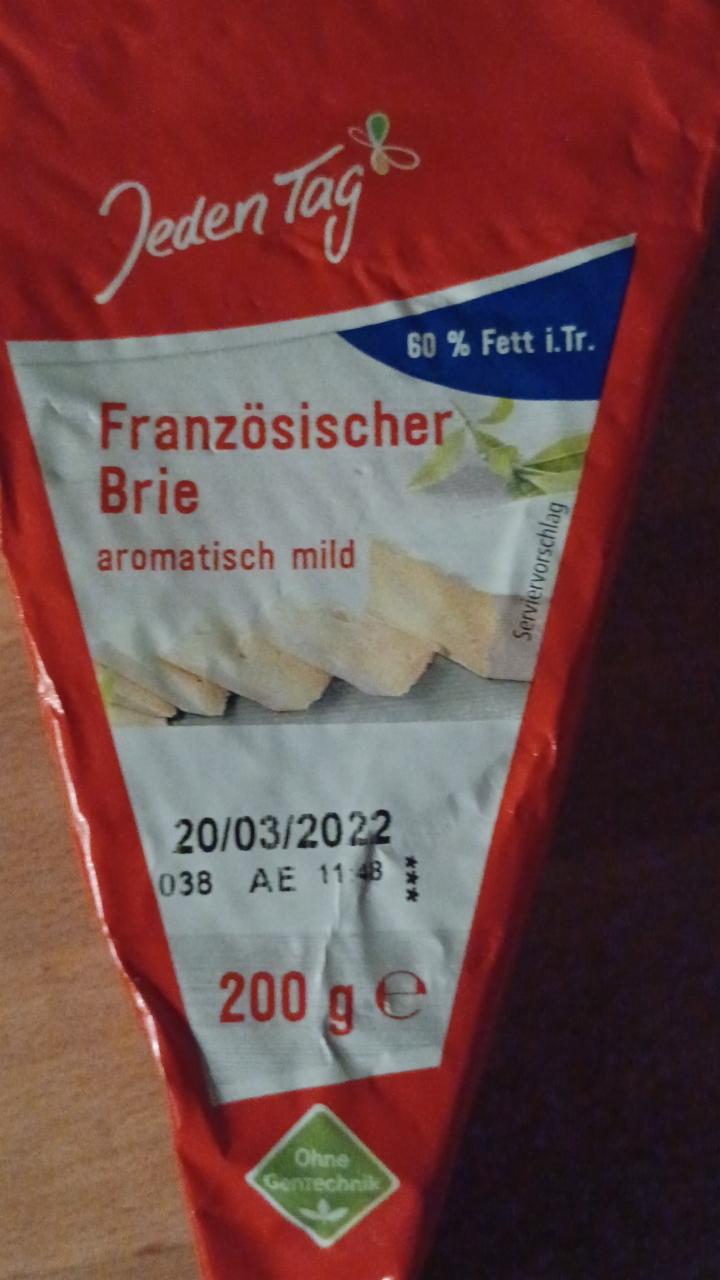 Fotografie - Französischer Brie 60% Fett Jeden Tag