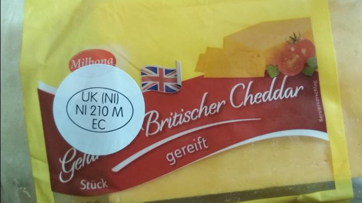 Fotografie - Gefärbter Britischer Cheddar Milbona