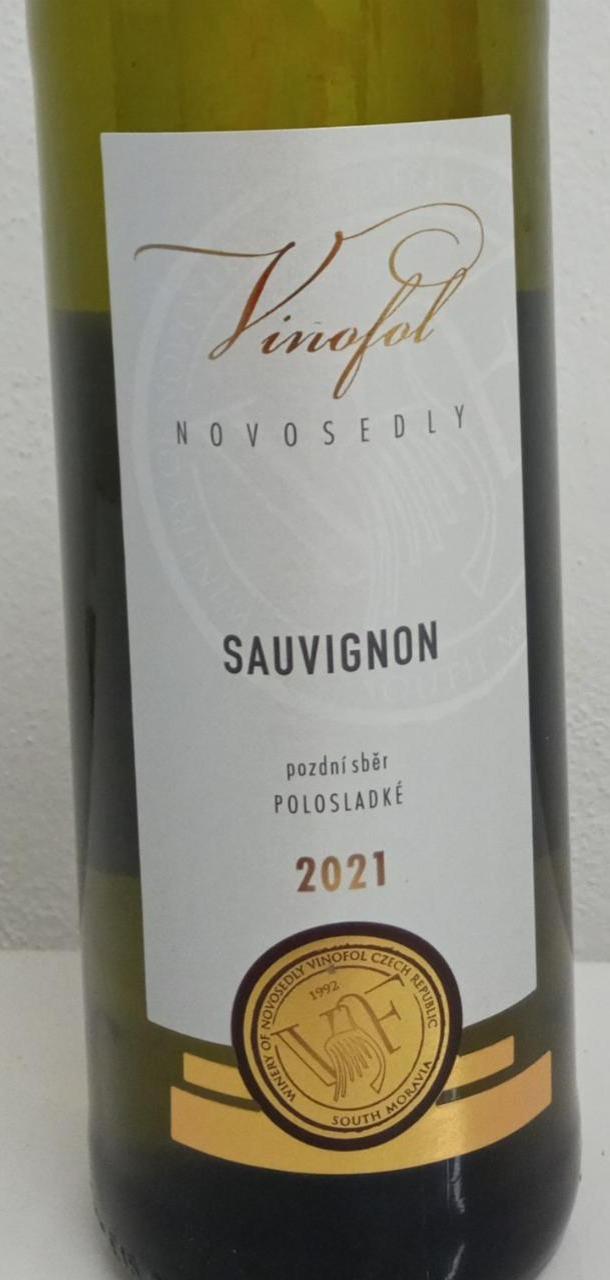 Fotografie - Sauvignon polosladké pozdní sběr 2021 Vinofol Novosedly