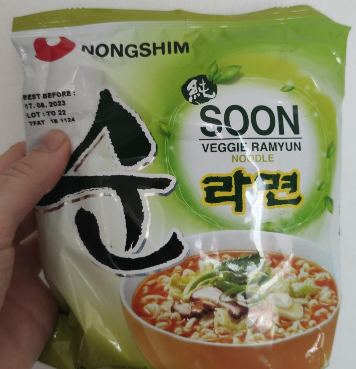 Fotografie - Soon Veggie Ramyun noodle Nongshim