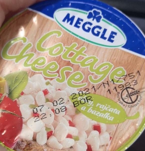 Fotografie - Cottage Cheese Olivy, rajčata a bazalka Meggle