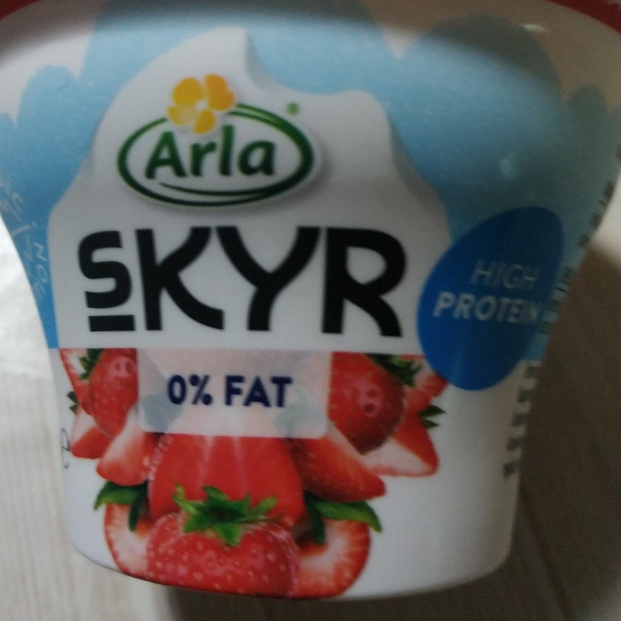 Fotografie - Skyr Yaourt Style Islandais Aux Fraise Arla