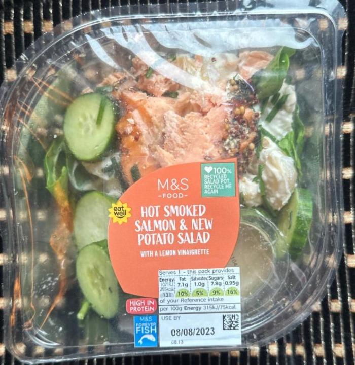 Fotografie - Hot Smoked Salmon & New Potato Salad M&S Food