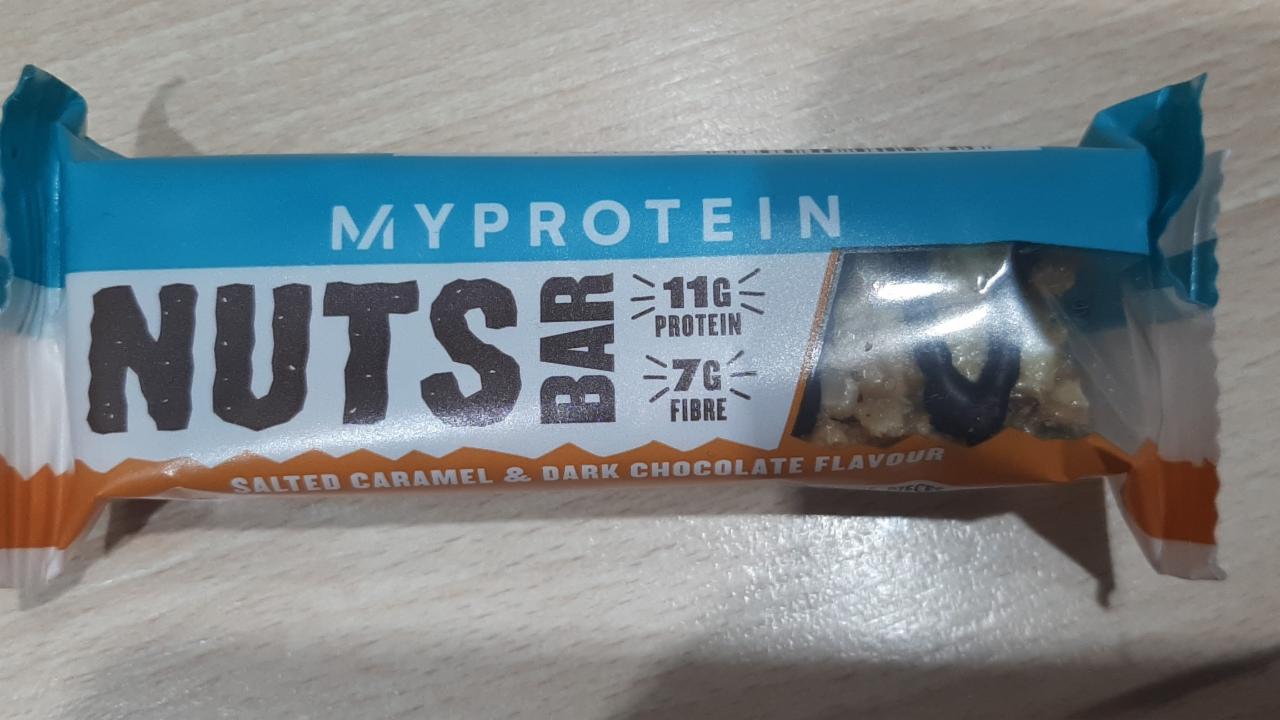 Fotografie - NUTS BAR salted caramel & dark chocolate flavour MYPROTEIN