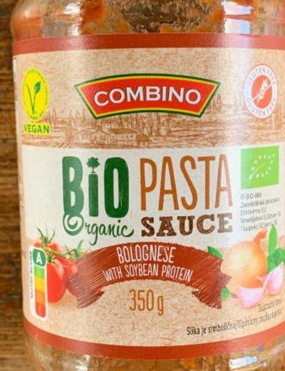 Fotografie - Bio organic pasta sauce bolognese with soybean protein Combino