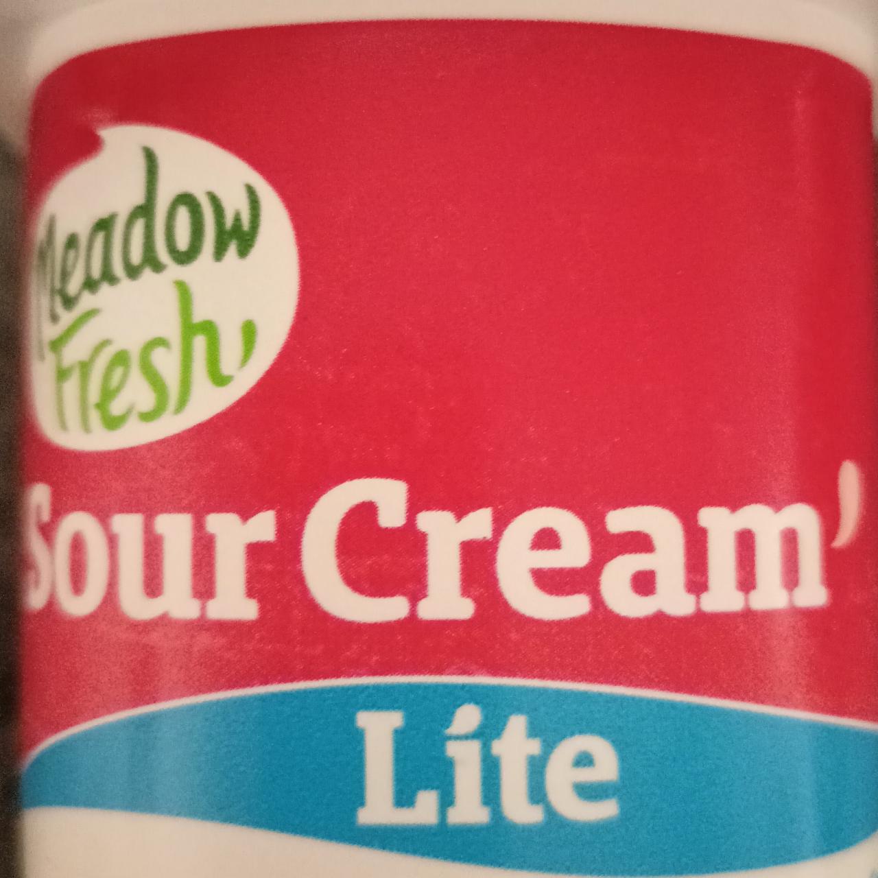 Fotografie - Sour Cream Lite Meadow Fresh