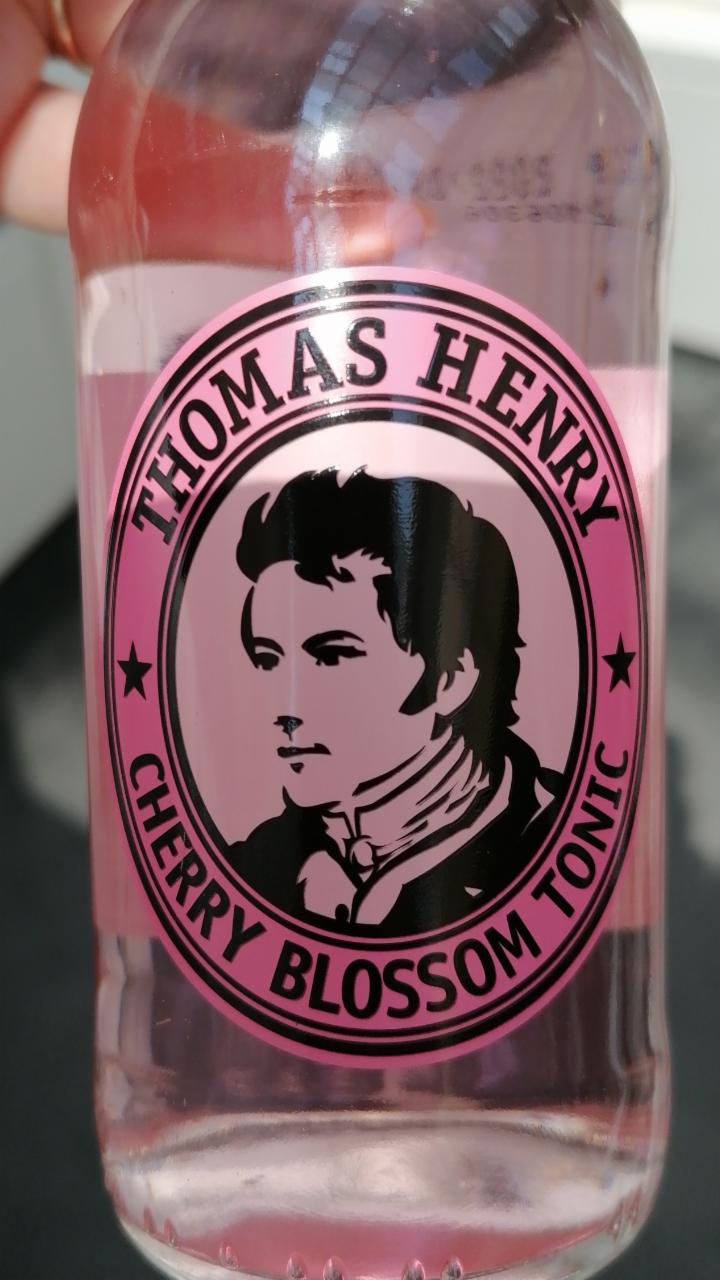 Fotografie - Cherry Blossom Tonic Thomas Henry