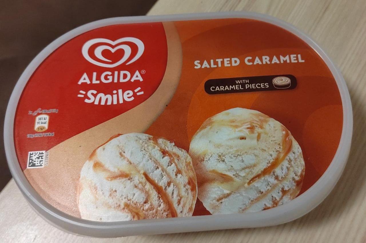 Fotografie - Smile Salted Caramel with Caramel Pieces Algida