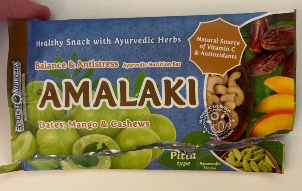 Fotografie - Amalaki healthy snack with ayurvedic herbs dates, mango & cashews Everest Ayurveda