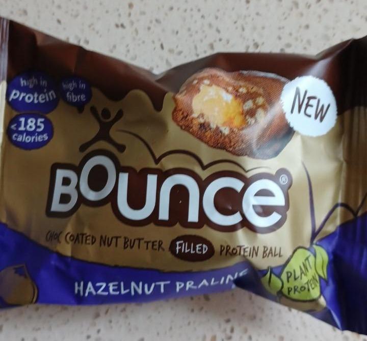 Fotografie - Bounce Hazelnut Praline Protein Ball