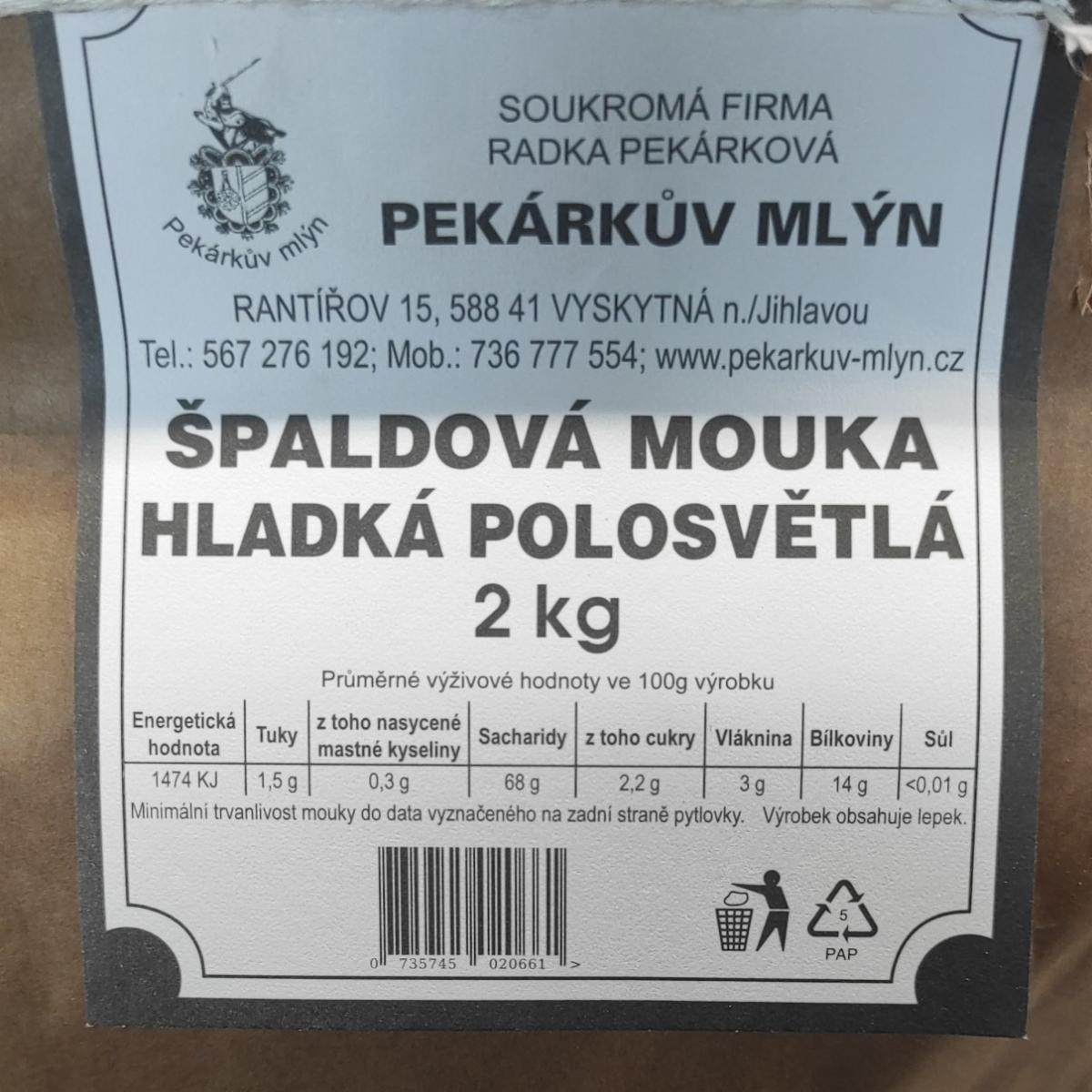 Fotografie - Špaldová mouka hladká polosvětlá Pekárkův mlýn