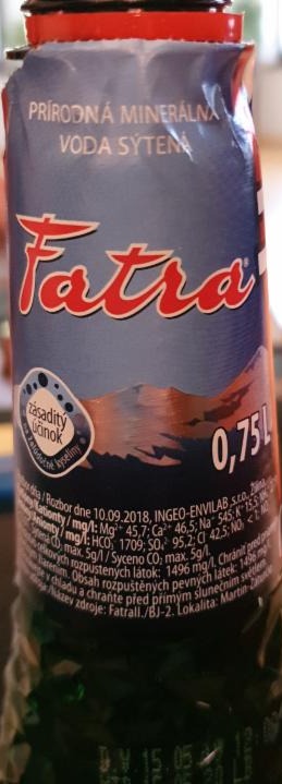 Fotografie - Fatra extra, přírodní minerální voda sycená