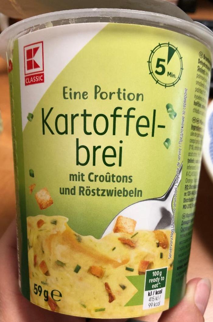 Fotografie - Eine Portion Kartoffelbrei mit Croûtons und Röstzwiebeln K-Classic