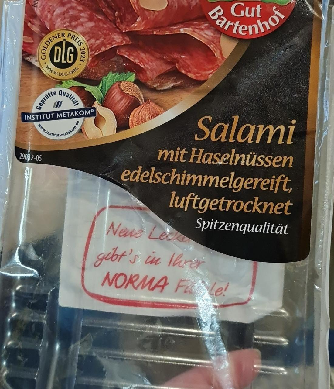 Fotografie - Salami mit Haselnüssen Gut Bartenhof