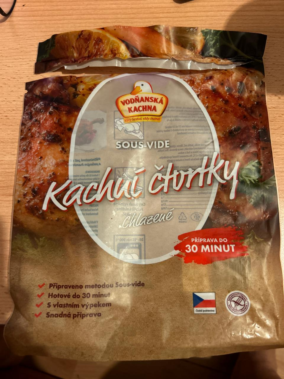 Fotografie - Kachní čtvrtky sous-vide chlazené Vodňanská kachna