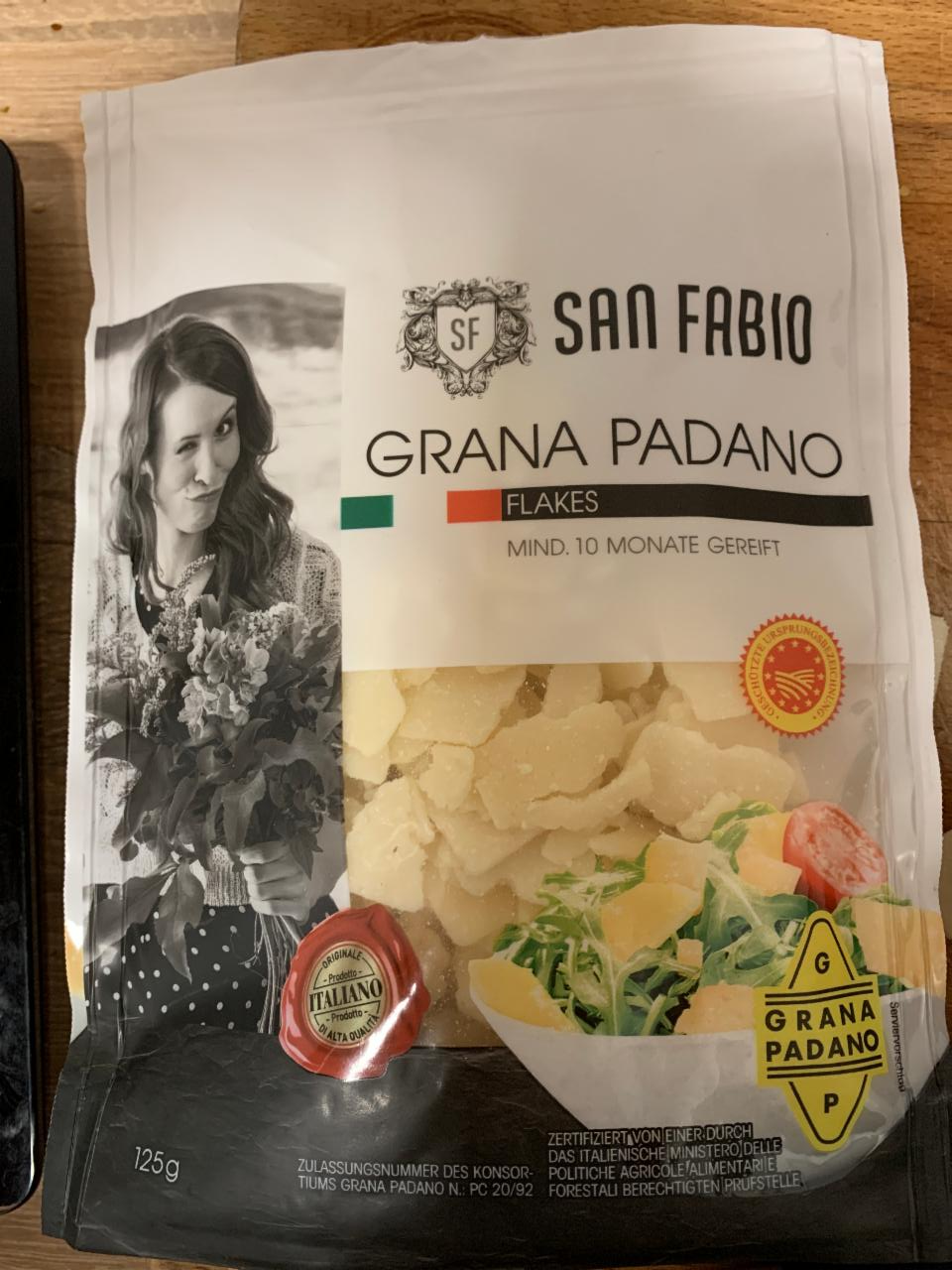 Fotografie - Grana padano flakes San Fabio