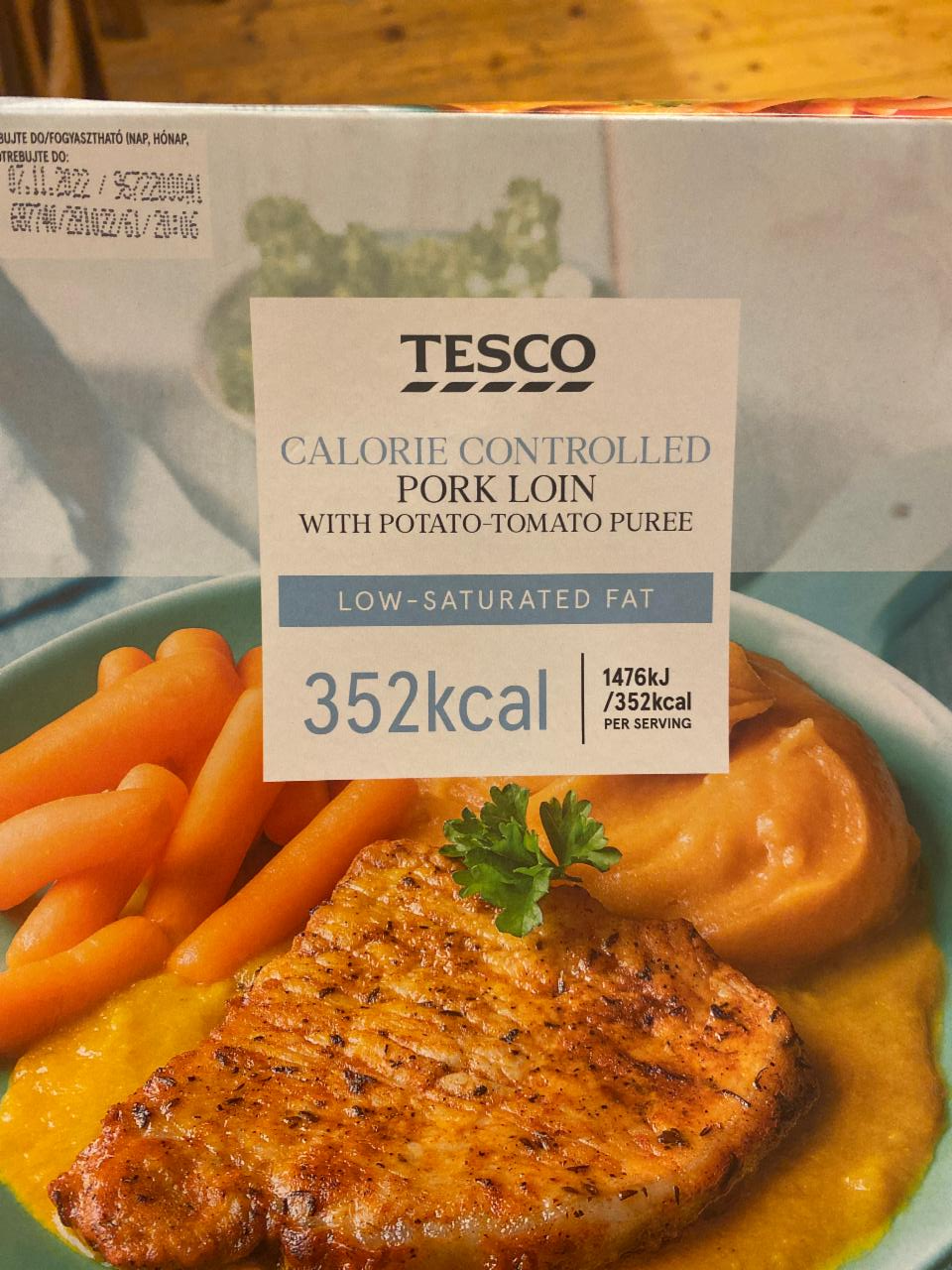 Fotografie - Calorie controlled Pork Loin with Potato-Tomato Puree Tesco