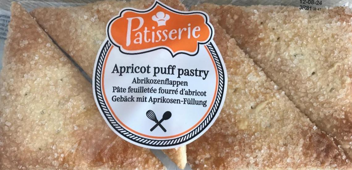 Fotografie - Apricot puff pastry Patisserie