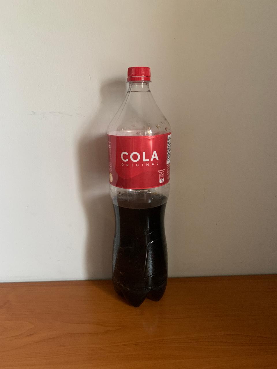 Fotografie - original cola Biedronka