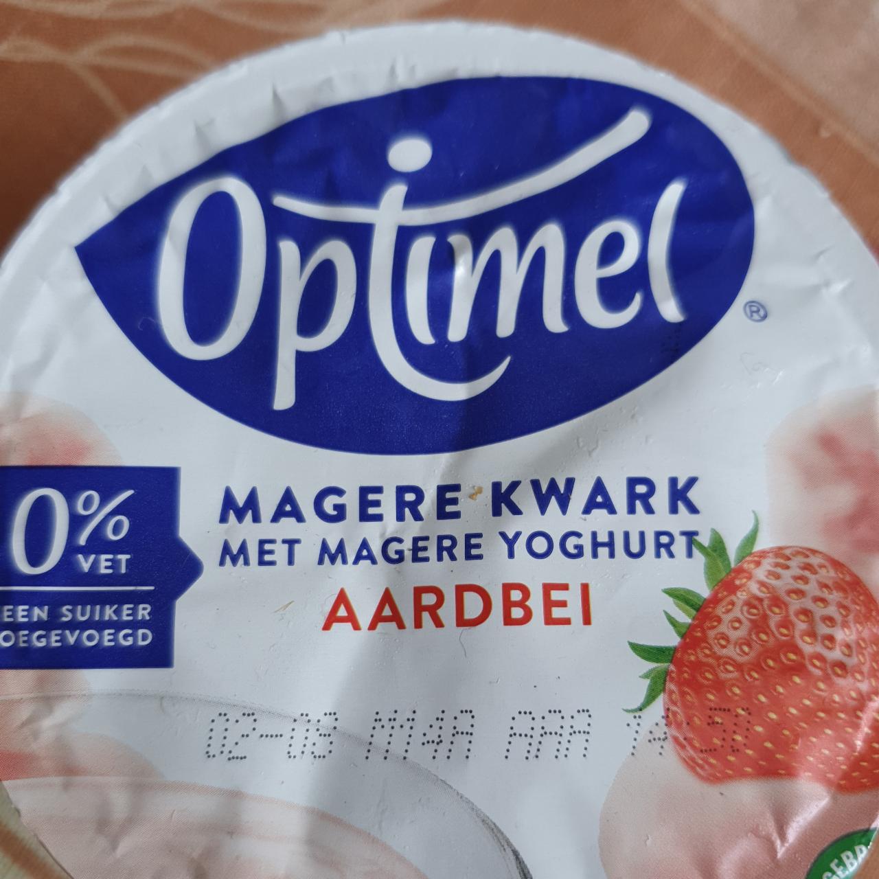 Fotografie - Magere kwark Aardbei 0% vet Optimel