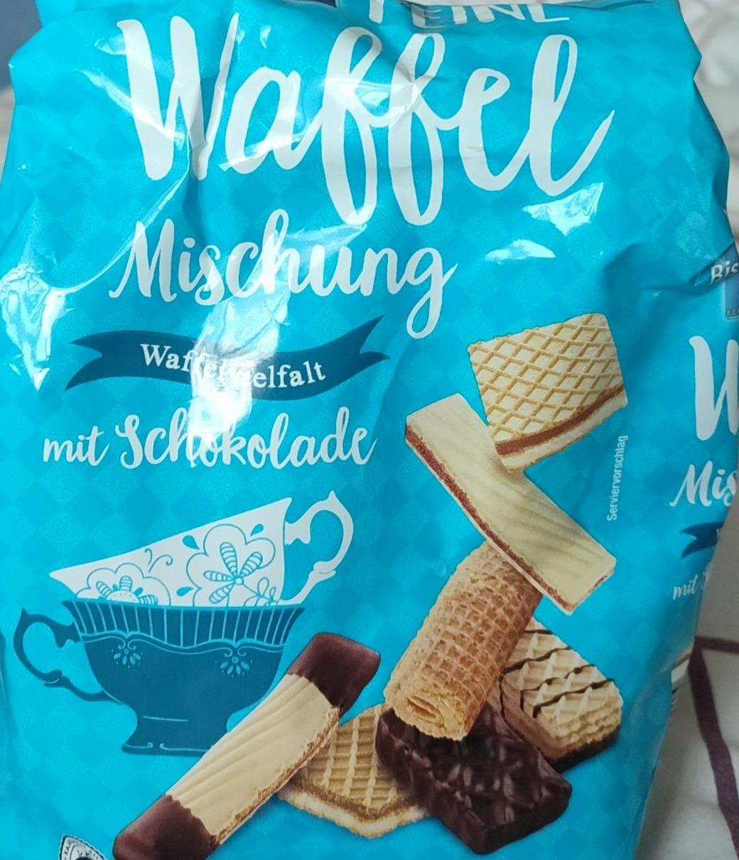 Fotografie - Feine Waffel Mischung sušenky